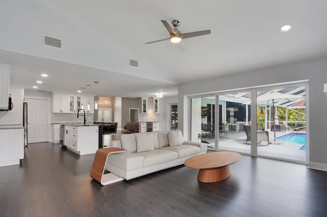 PGA National Palm Beach Gardens Residence photo 33