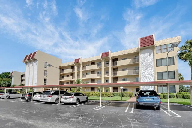 Unit 305 photo 38