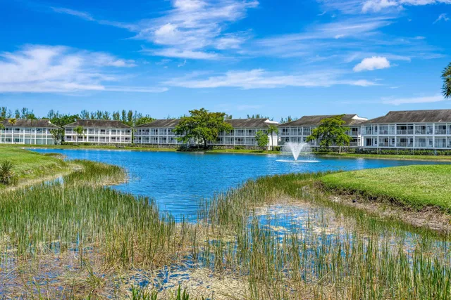 PGA National Palm Beach Gardens Residence photo 16