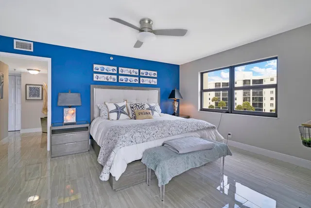 Unit 512 photo 27