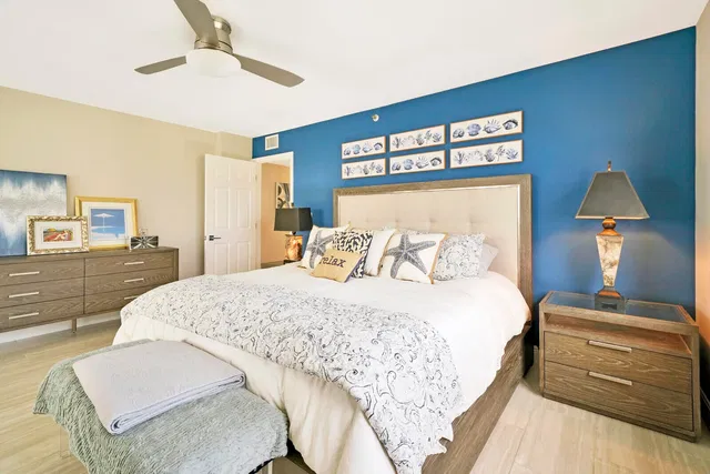Unit 512 photo 28