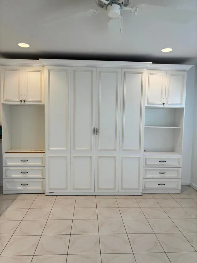 Unit 223 photo 7
