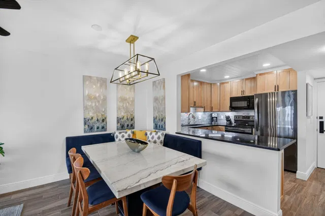 Lakeside Arms Lake Worth Unit 214 photo 6