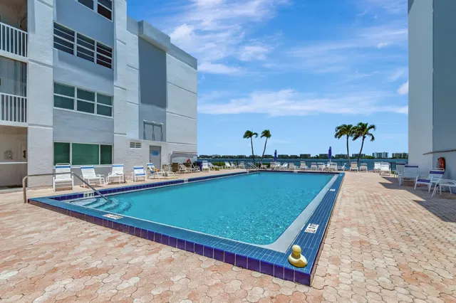 Lakeside Arms Lake Worth Unit 214 photo 26