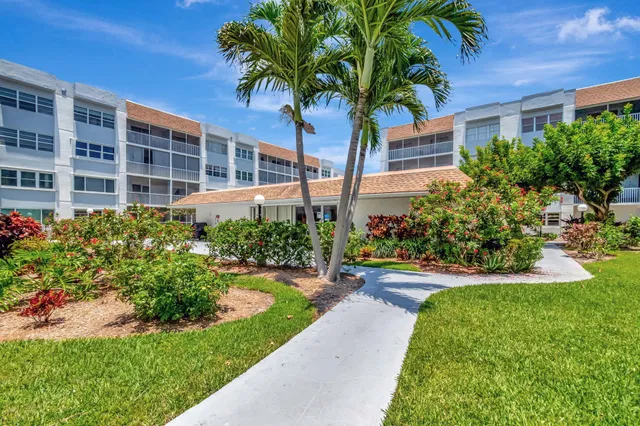 Lakeside Arms Lake Worth Unit 214 photo 37