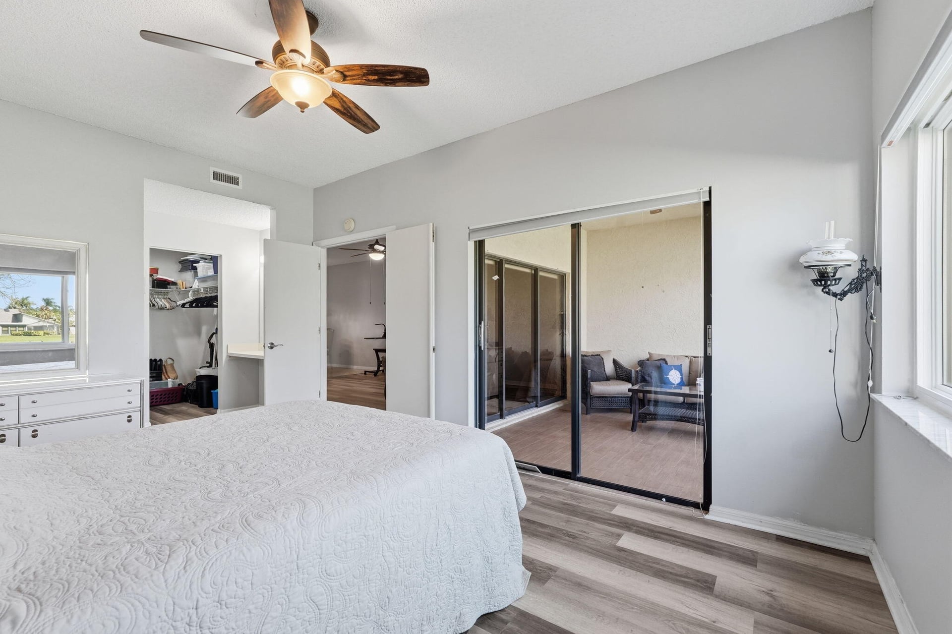  Unit 102 photo 18