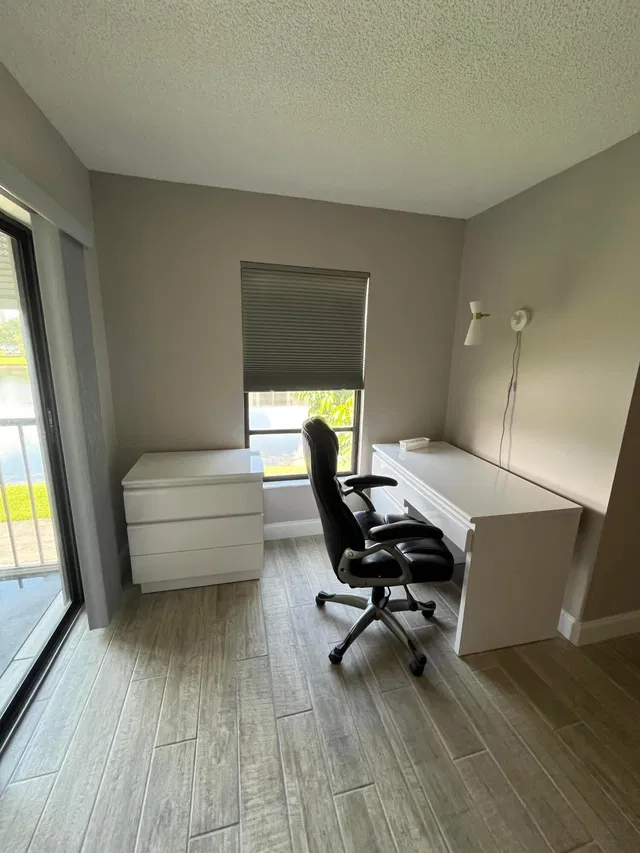 Unit 205 photo 25