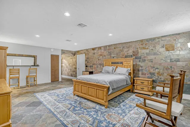  Residence photo 68