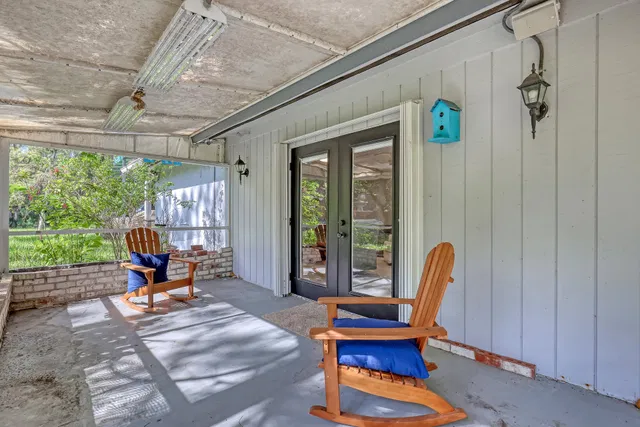  Residence photo 72