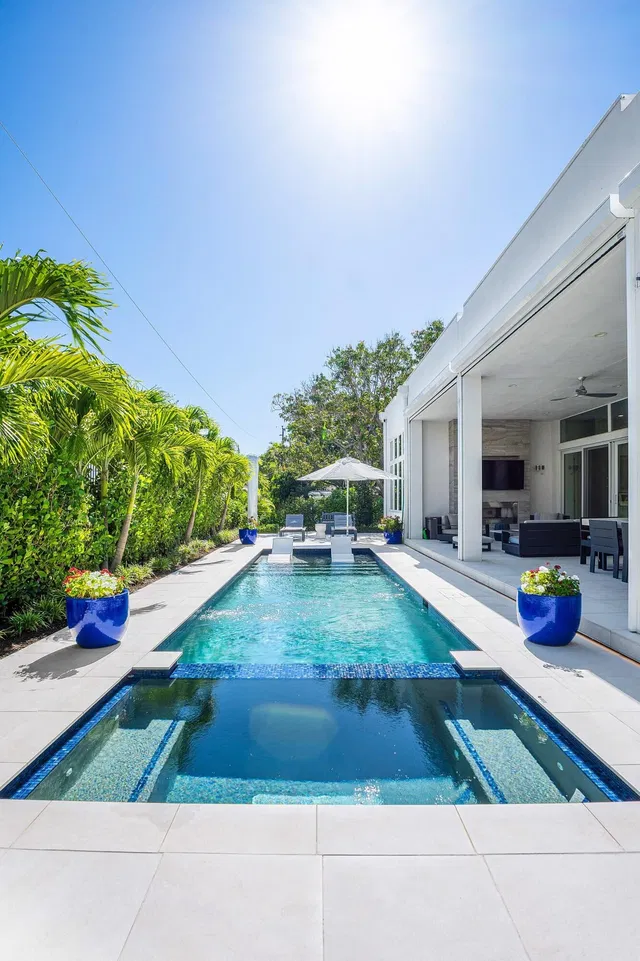 Hypoluxo Island Residence photo 17