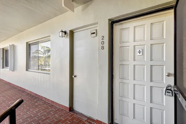 Unit 208 photo 19