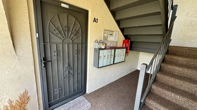 Unit A-1 photo 2