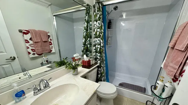 Unit A-1 photo 9