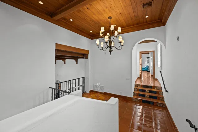 Residence photo 20