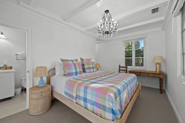Residence photo 31