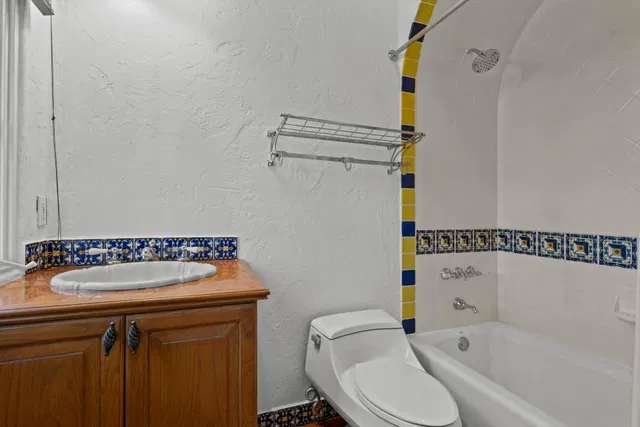 Residence photo 36