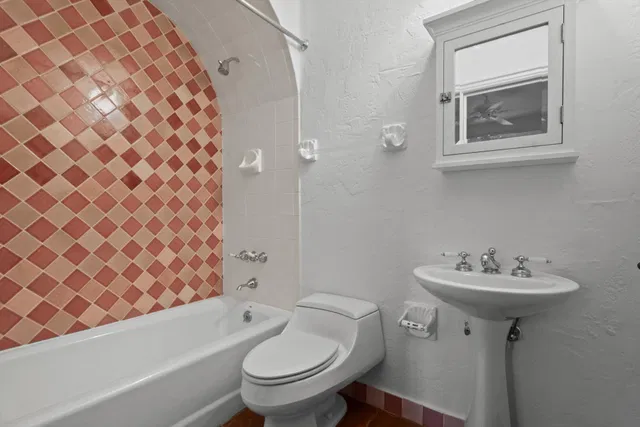 Residence photo 39