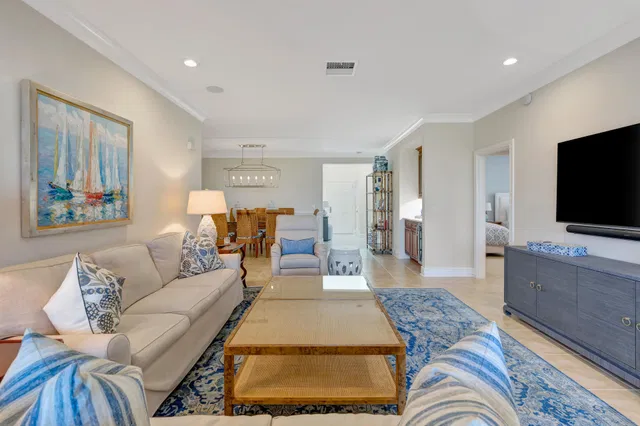 Admirals Cove Residence photo 4