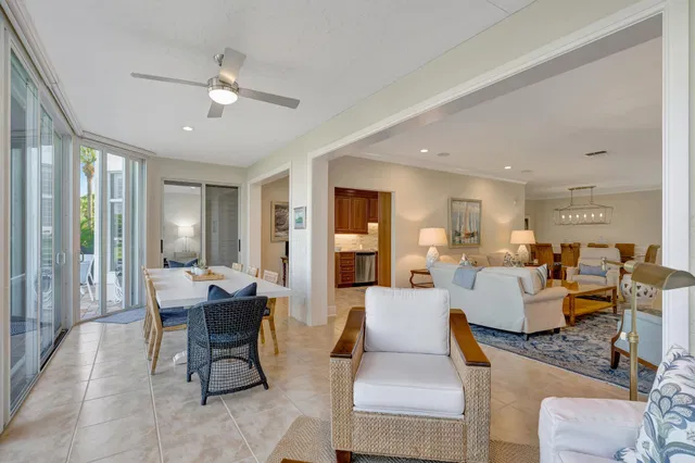 Admirals Cove Residence photo 7