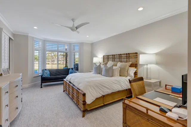 Admirals Cove Residence photo 12