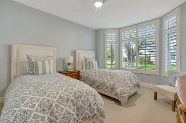 Admirals Cove Residence photo 19
