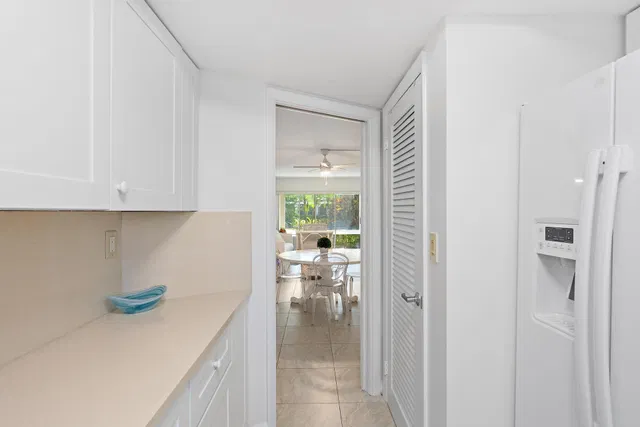  Unit 105 photo 7