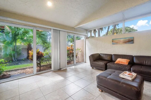 PGA National Palm Beach Gardens Residence photo 22