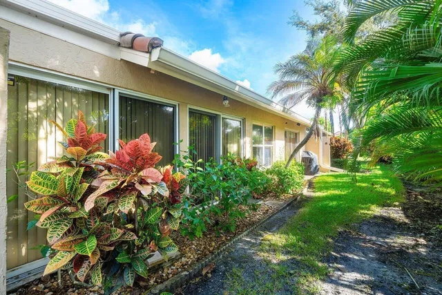 PGA National Palm Beach Gardens Residence photo 28