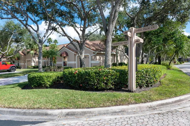 PGA National Palm Beach Gardens Residence photo 31