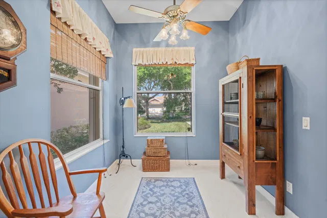 Residence photo 17
