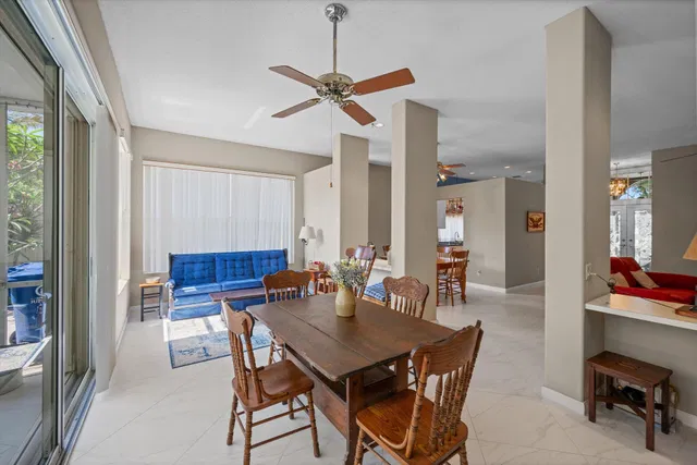 Residence photo 20