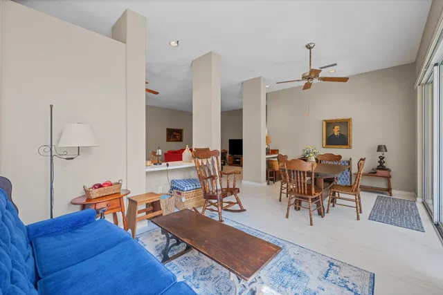 Residence photo 21
