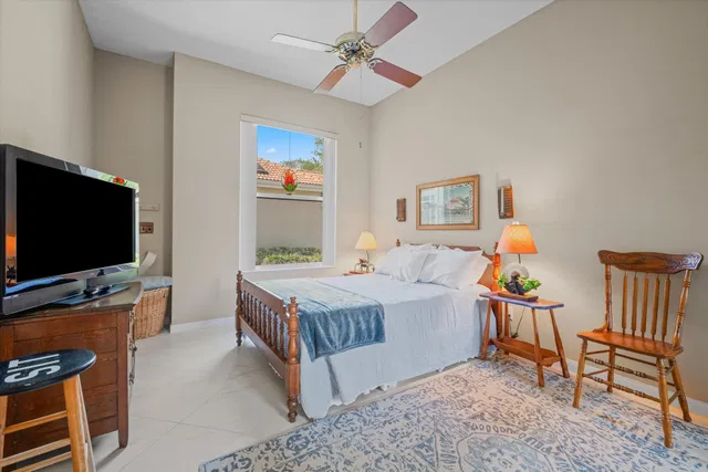 Residence photo 23