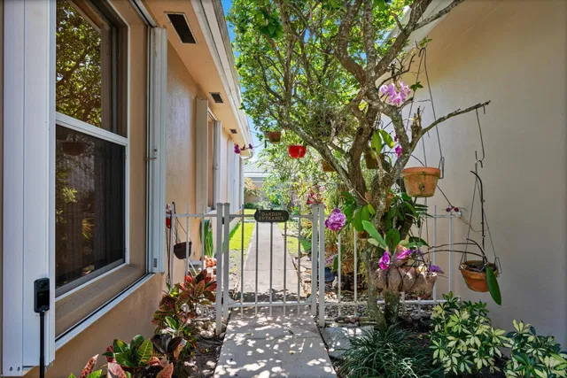Residence photo 37