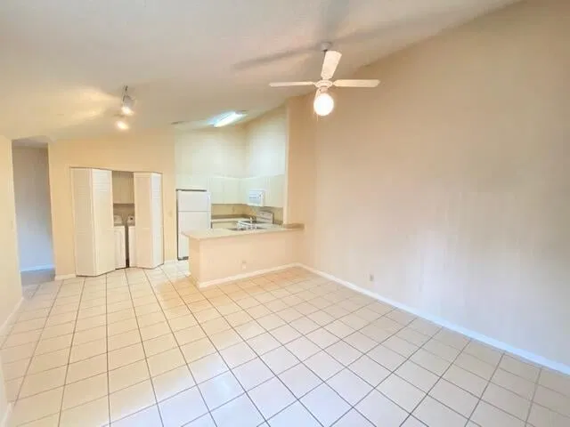 Residence photo 5