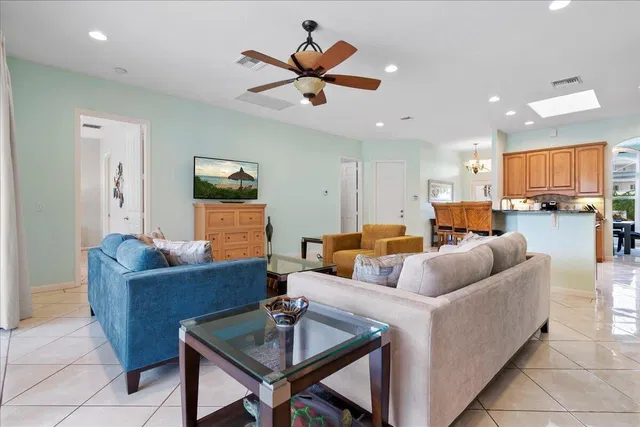  Residence photo 12
