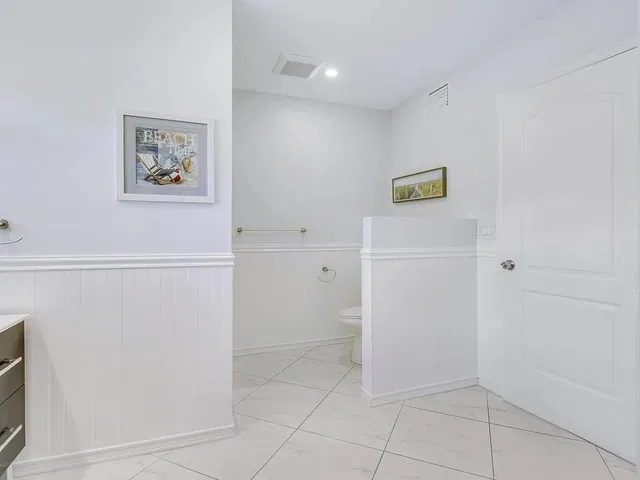Singer Island Residence photo 11