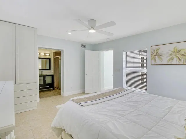 Singer Island Residence photo 15