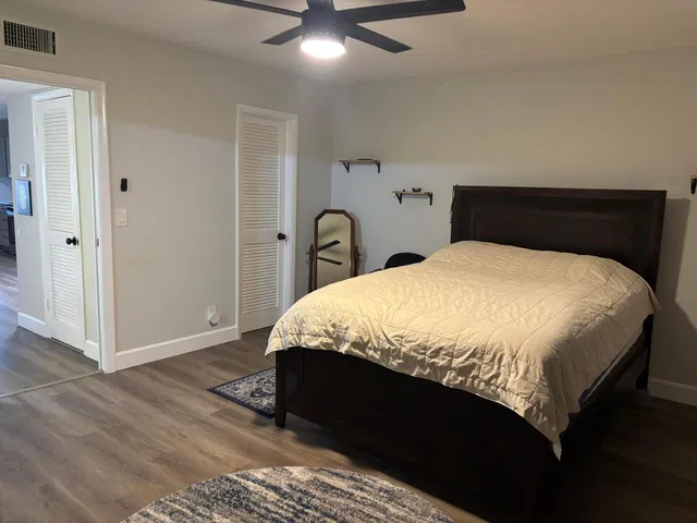 Unit C photo 17