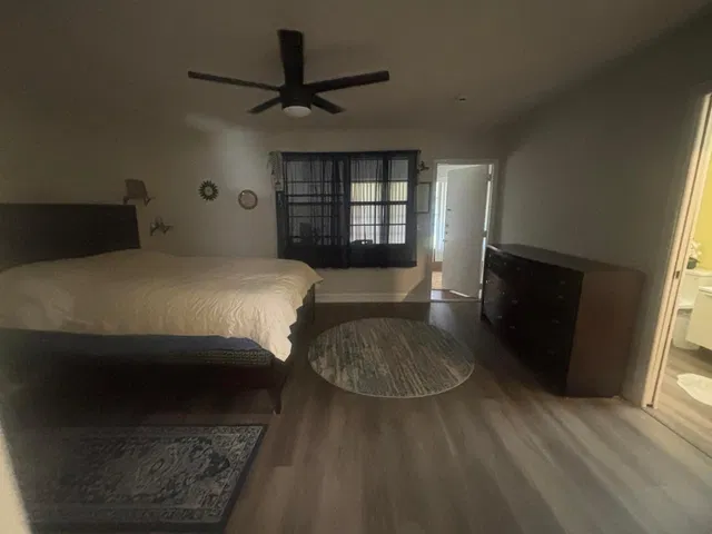 Unit C photo 18
