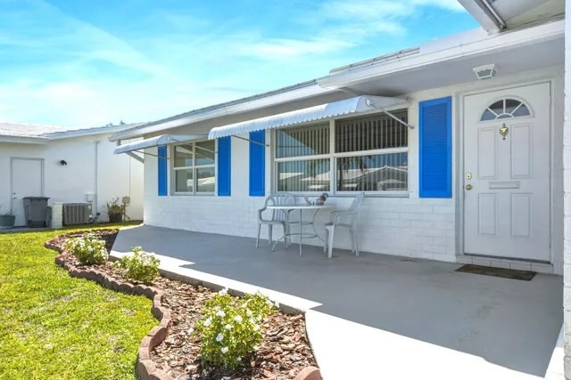 Residence photo 2