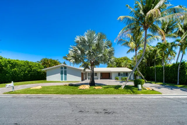 Residence photo 2