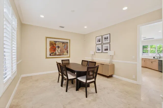 Residence photo 6