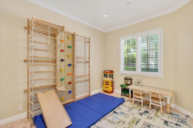 Residence photo 28