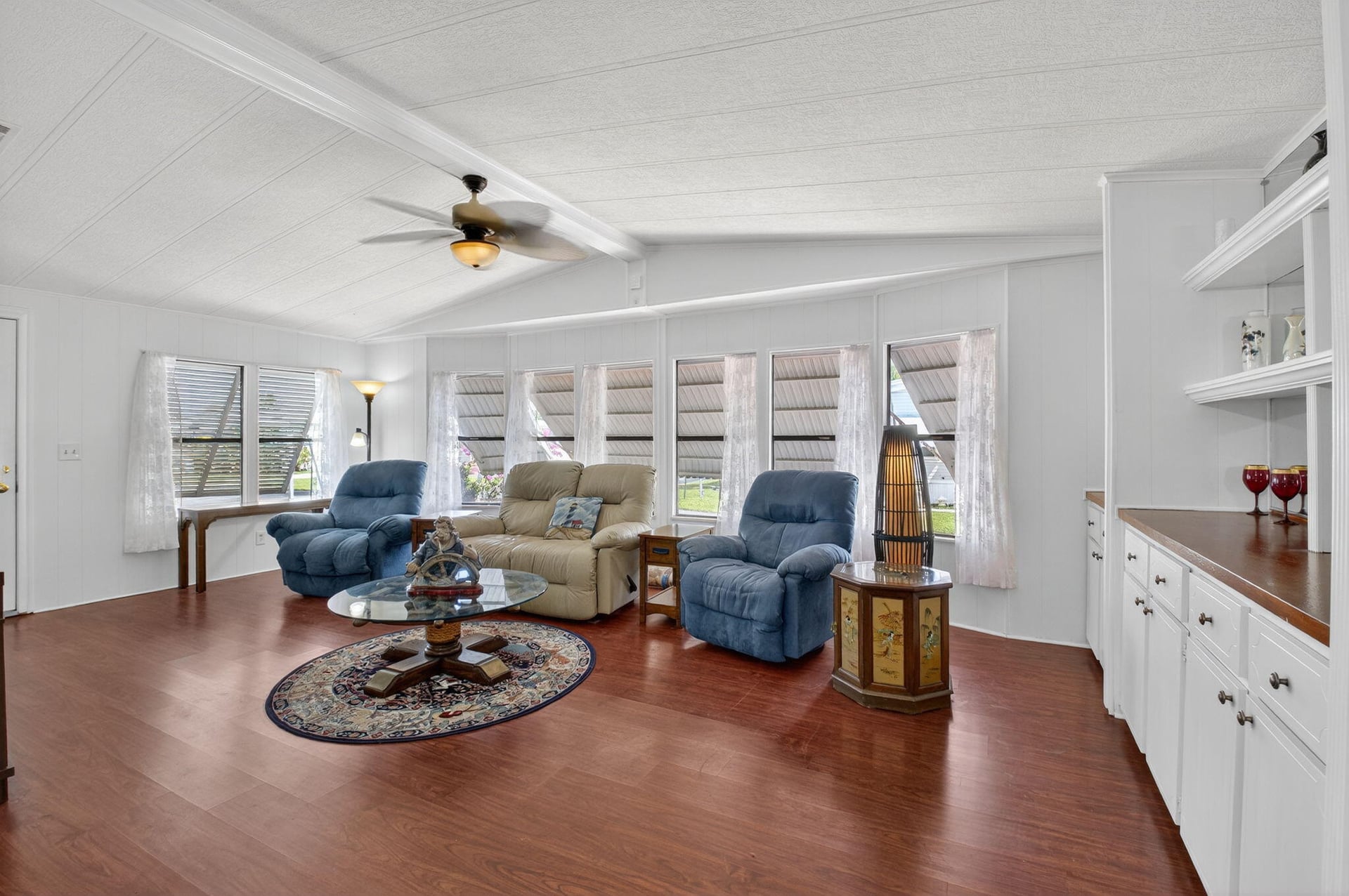 Residence photo 16