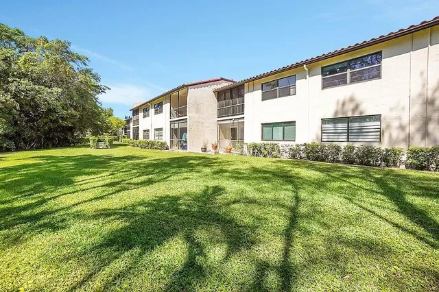 Boca Lago Country Club Homes Unit 33f photo 31