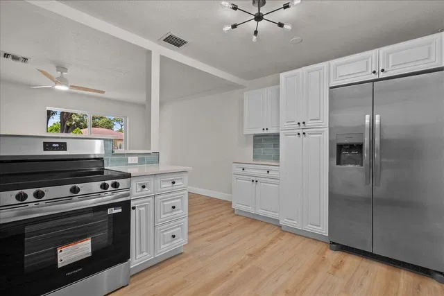  Residence photo 4