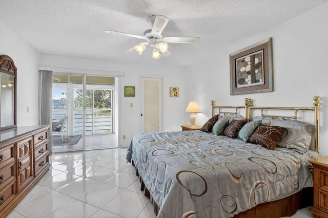 Residence photo 12