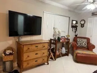 Unit 112 photo 6