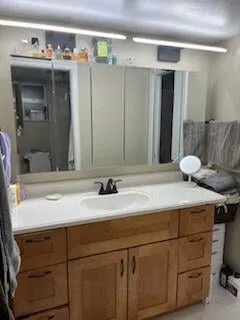 Unit 112 photo 8